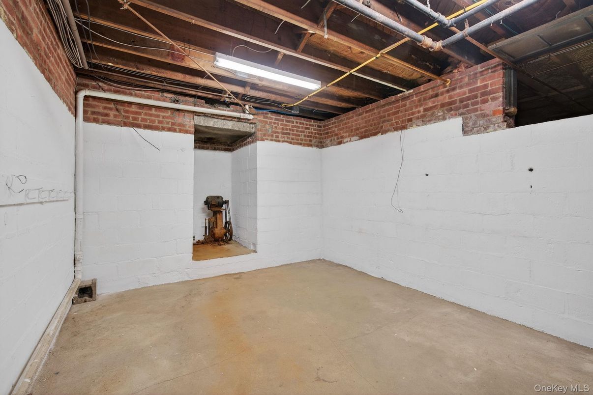 Empty room, Interior, Stone Walls