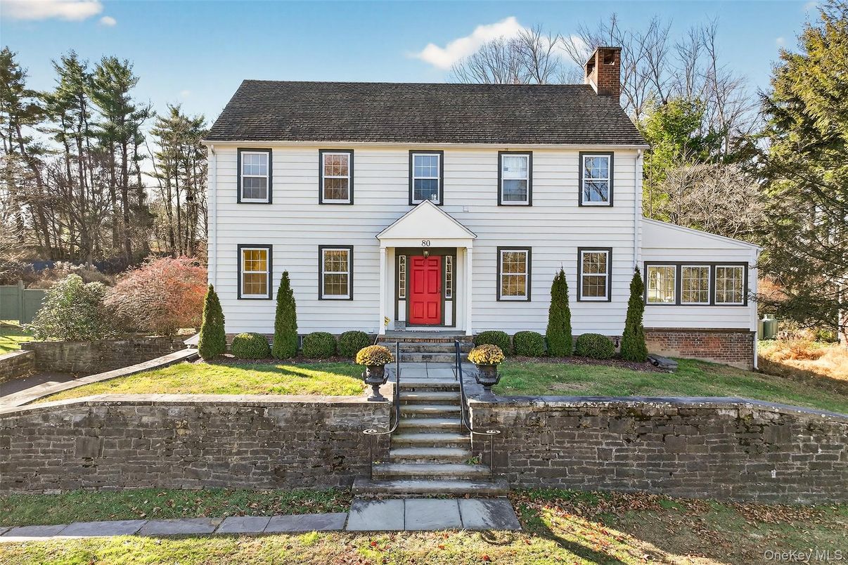 Exterior, Facade, Georgian