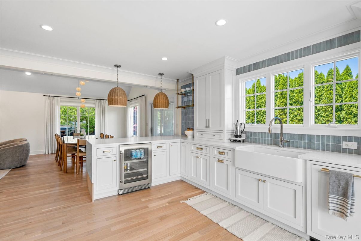 Dining room, Interior, Kitchen, Pendant Lights, Recessed Lighting, Wood Texture Flooring