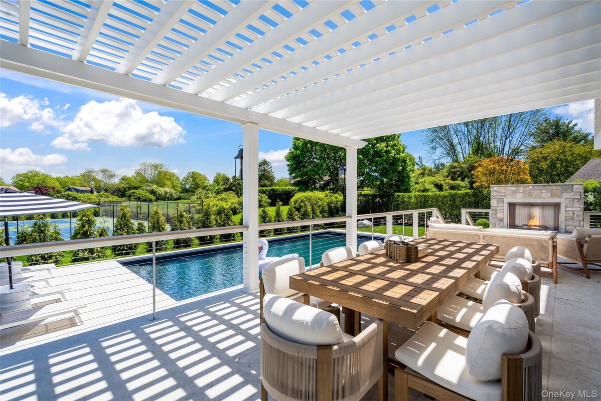 Exterior, Fireplace, Pool