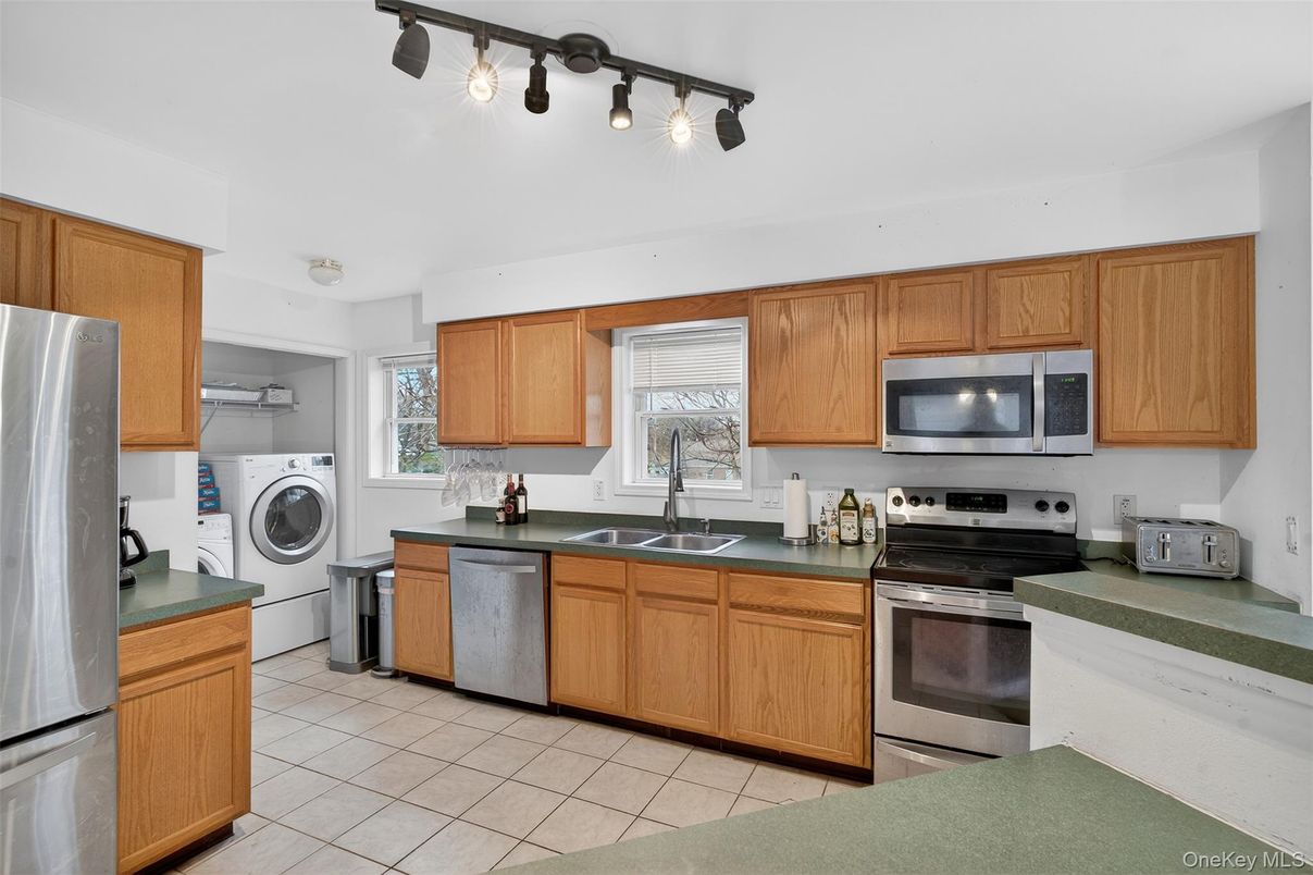Interior, Kitchen, Stainless Steel Appliances, Washer