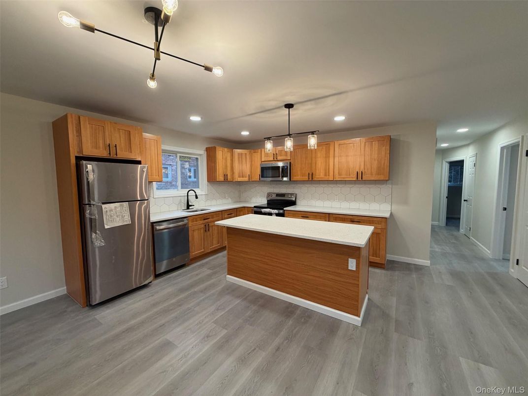 Interior, Kitchen, Pendant Lights, Recessed Lighting, Wood Texture Flooring