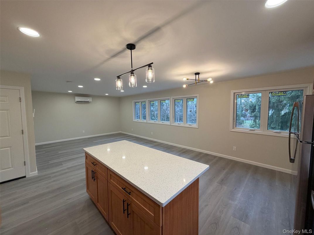 Empty room, Interior, Pendant Lights, Recessed Lighting, Wood Texture Flooring