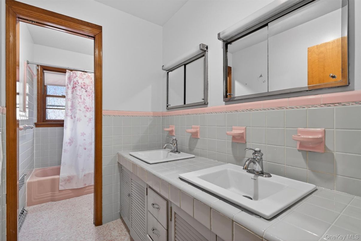 Bathroom, Dual Sink Vanities, Interior, Tile Countertops