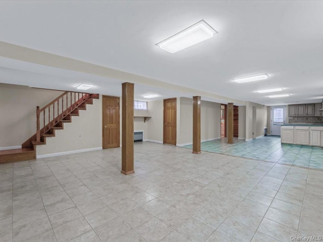 Empty room, Interior, Kitchen