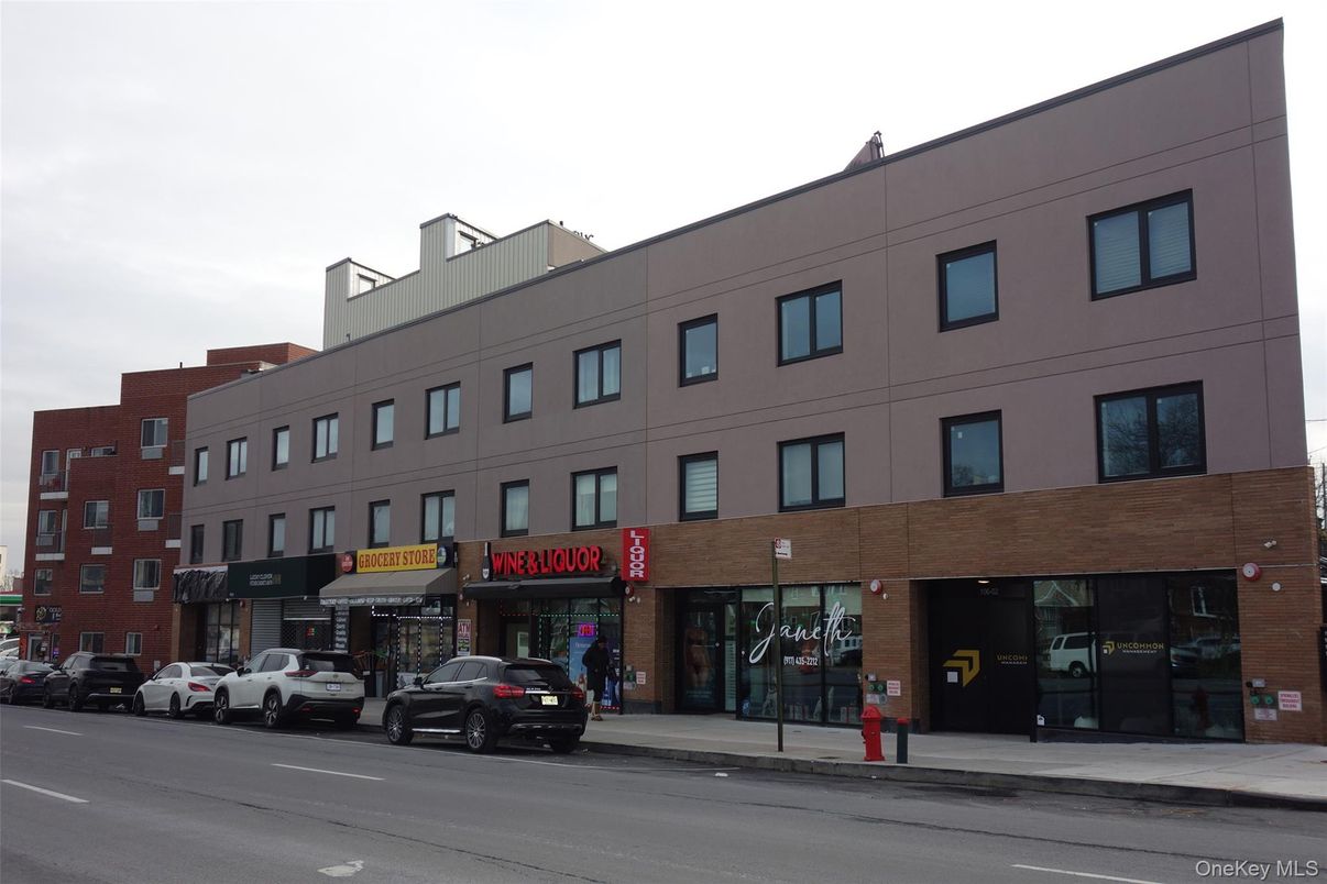 Exterior, Facade, Chicago School