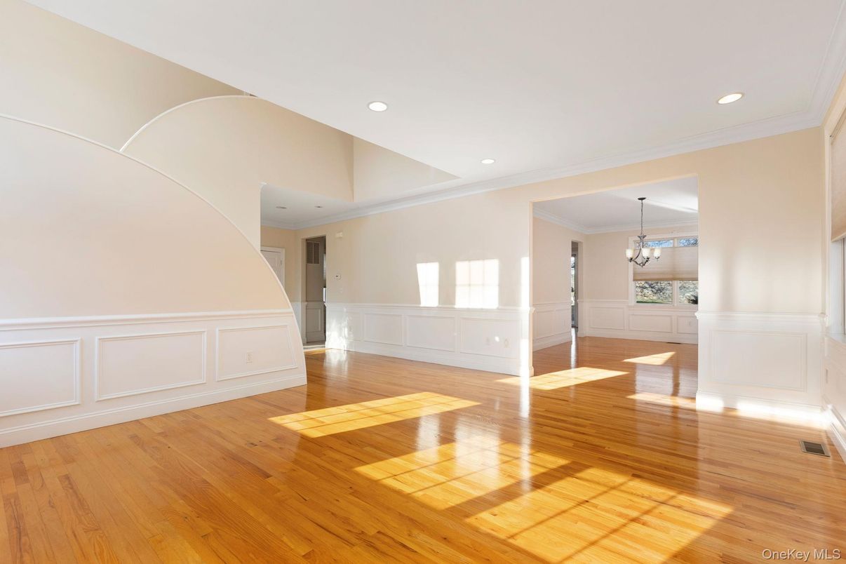 Empty room, Interior, Pendant Lights, Recessed Lighting, Wood Texture Flooring