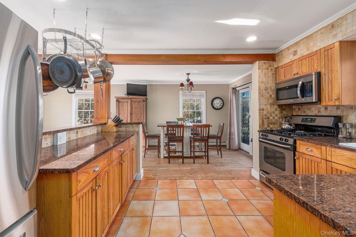 Dining room, Interior, Kitchen, Recessed Lighting
