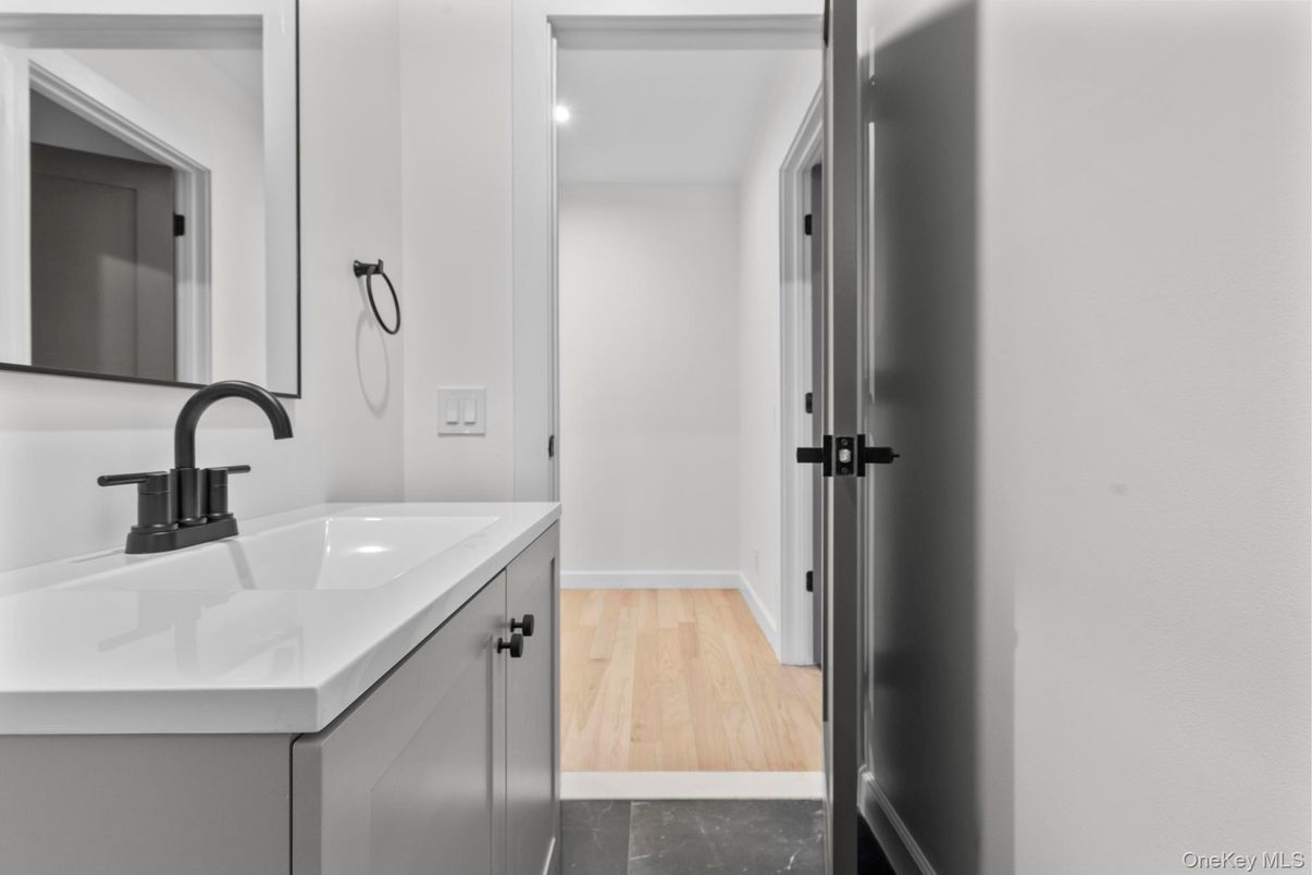 Bathroom, Interior, Recessed Lighting, Wood Texture Flooring