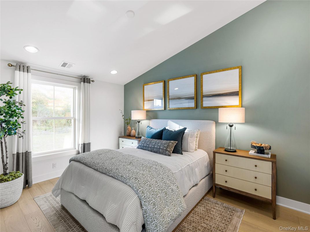 Bedroom, Interior, Recessed Lighting, Water, Wood Texture Flooring