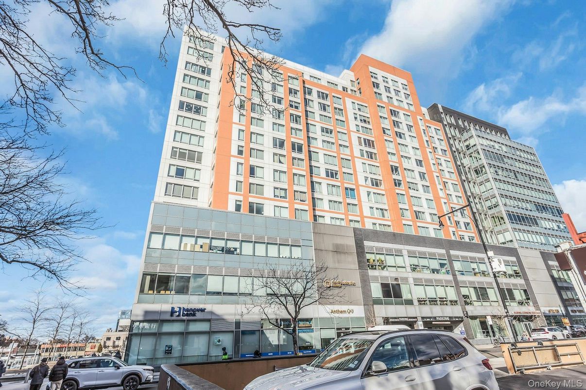 Exterior, Facade, Condo Building