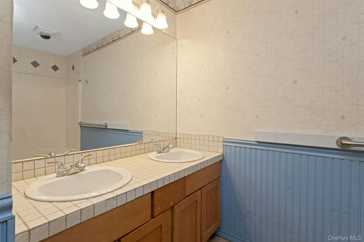 Bathroom, Dual Sink Vanities, Interior, Tile Countertops