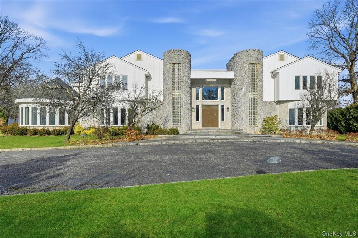 Backyard, Exterior, Facade, French Provincial