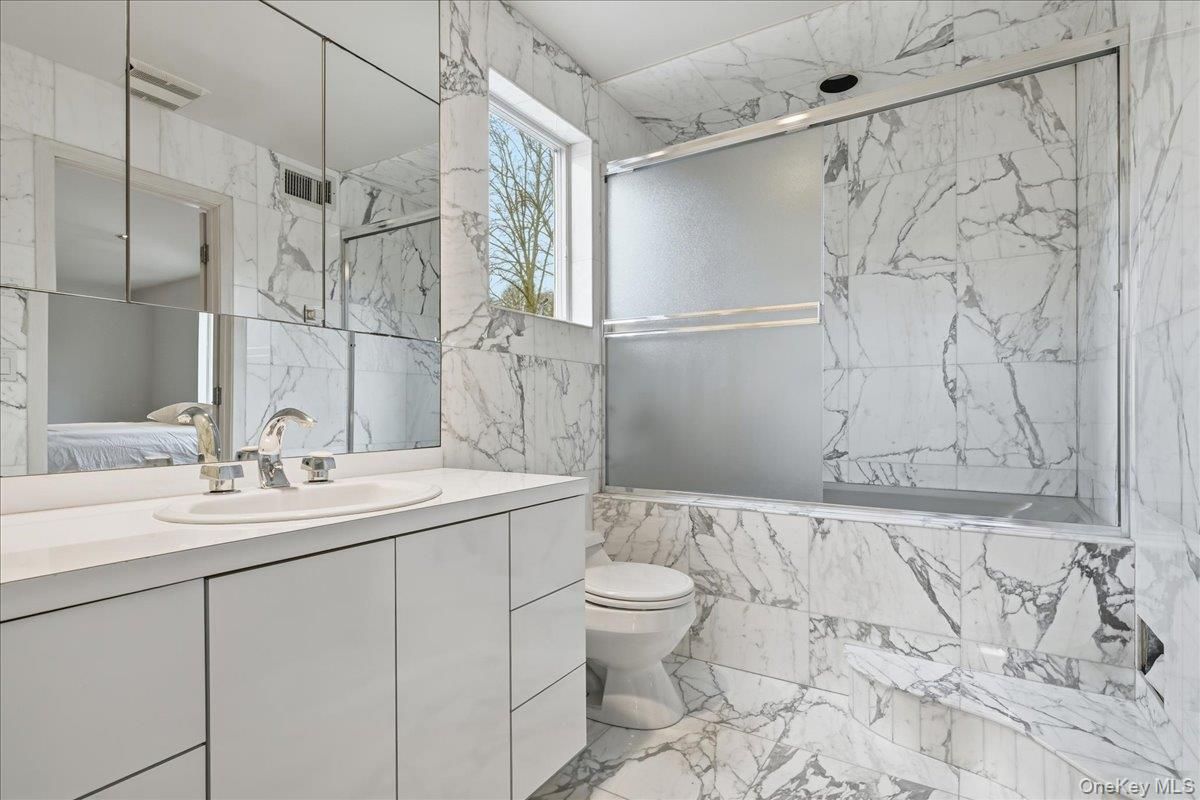 Bathroom, Interior, Marble, Marble Walls