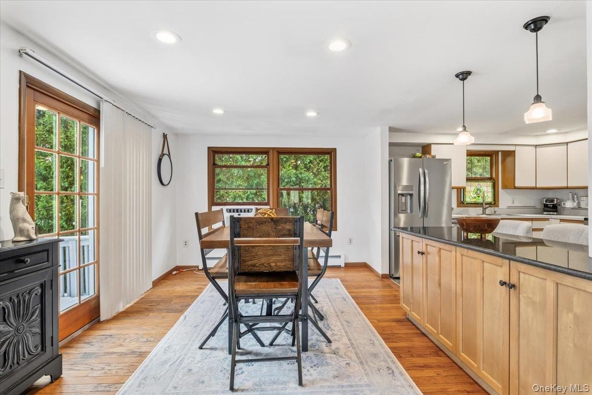 Dining room, Interior, Kitchen, Pendant Lights, Recessed Lighting, Stainless Steel Appliances, Wood Texture Flooring