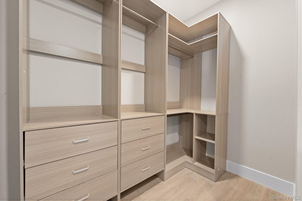 Interior, Walk-in Closets, Wood Texture Flooring