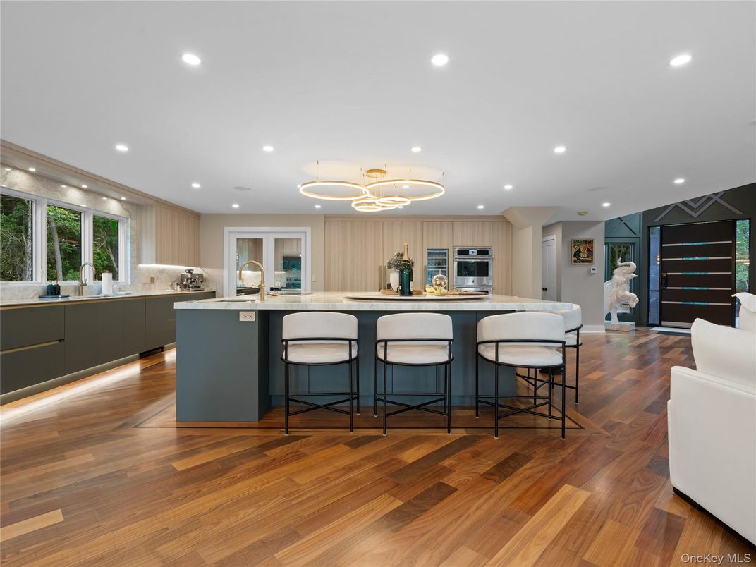 Interior, Kitchen, Pendant Lights, Recessed Lighting, Wood Texture Flooring