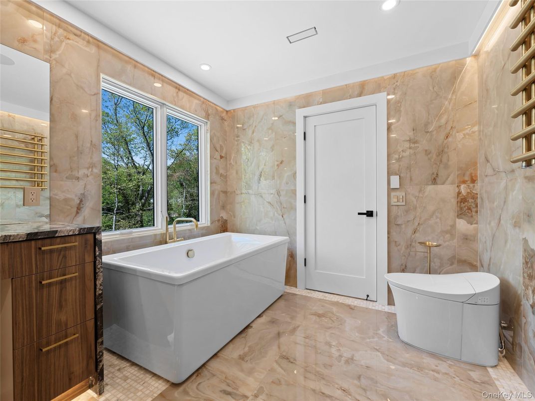 Bathroom, Free Standing Baths, Interior, Marble, Marble Walls, Recessed Lighting