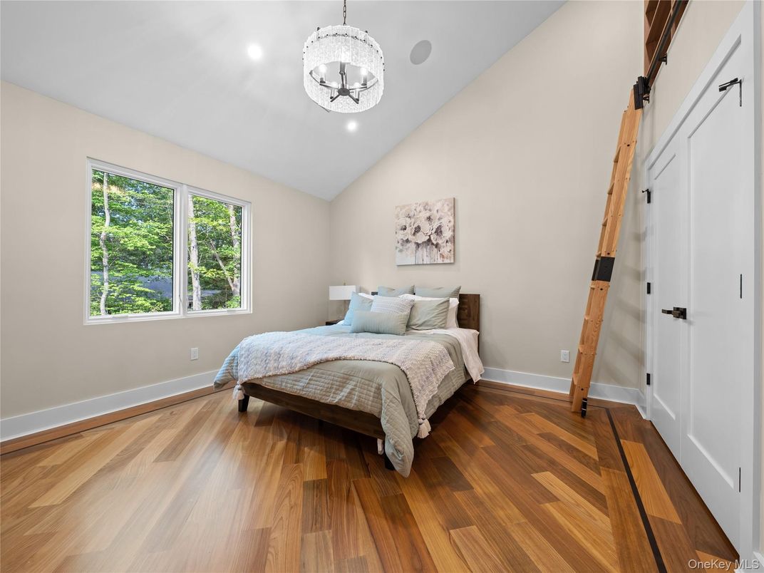Bedroom, Interior, Pendant Lights, Recessed Lighting, Wood Texture Flooring
