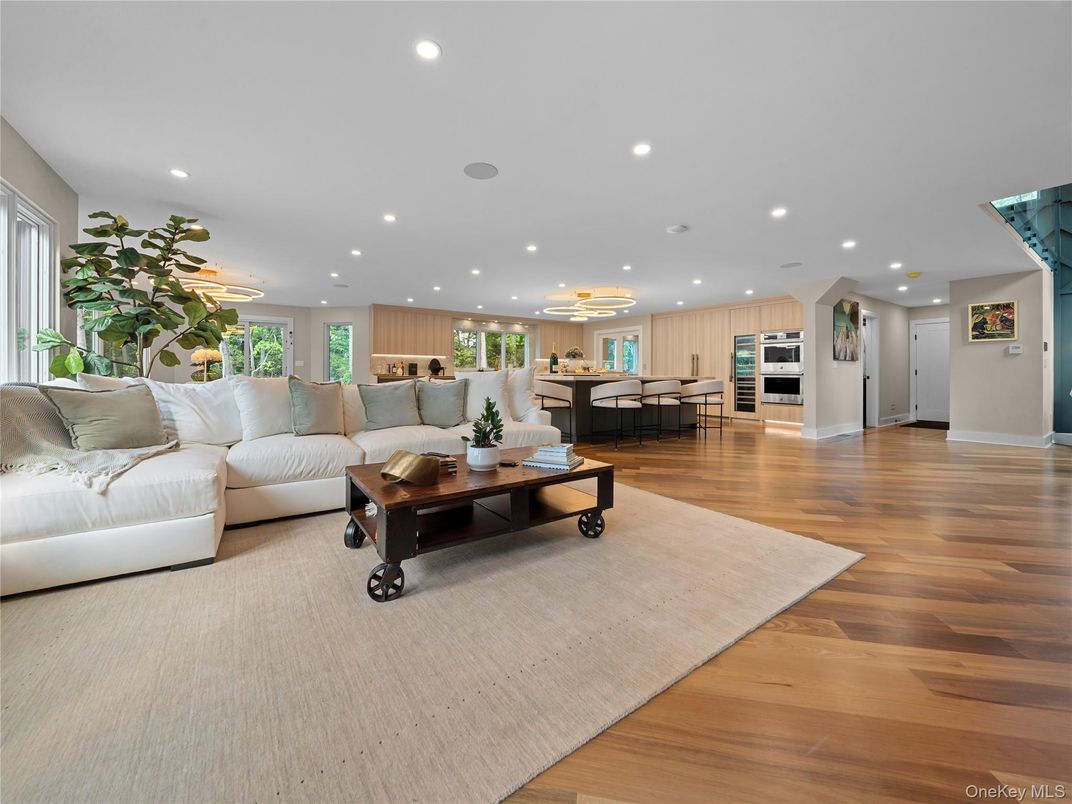 Interior, Kitchen, Living room, Pendant Lights, Recessed Lighting, Stainless Steel Appliances, Wood Texture Flooring