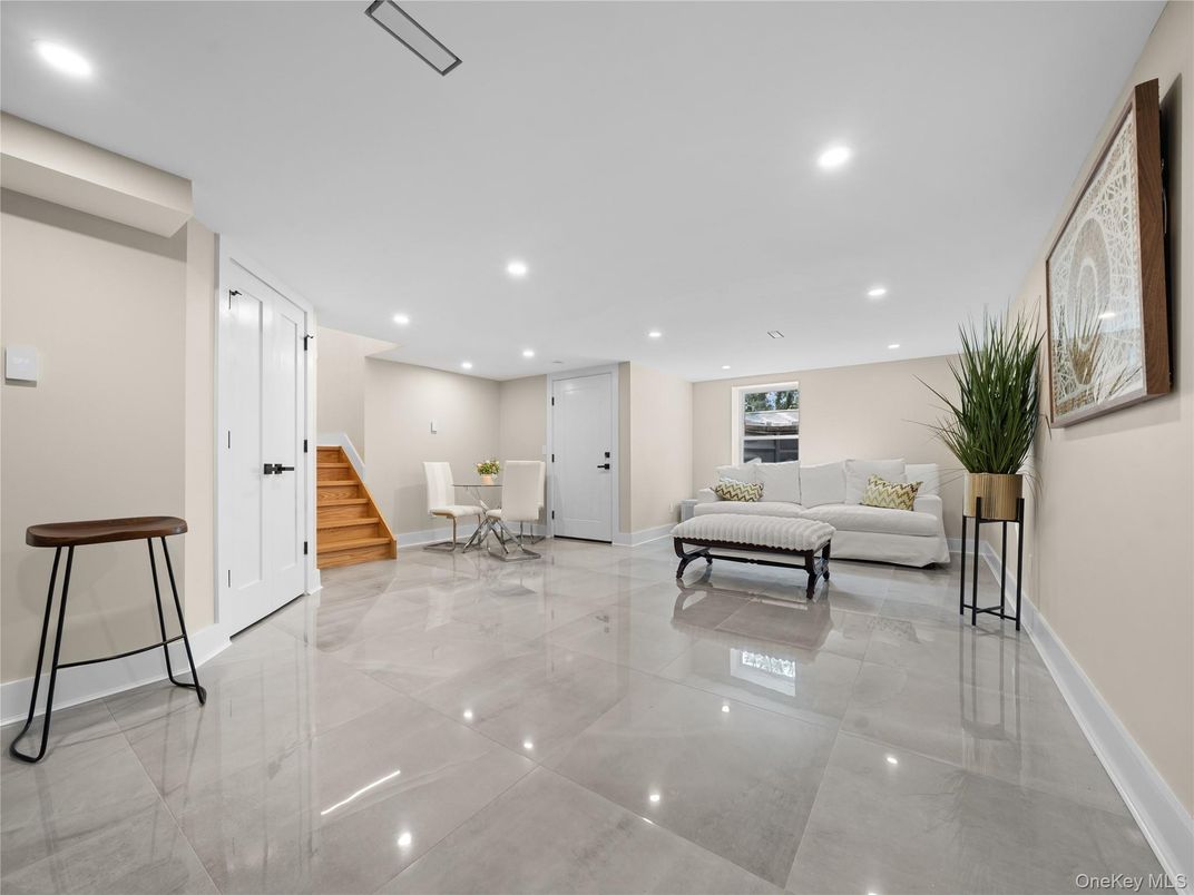 Interior, Recessed Lighting