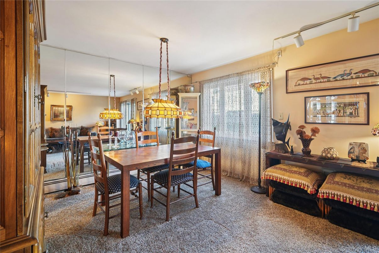 Dining room, Interior, Pendant Lights