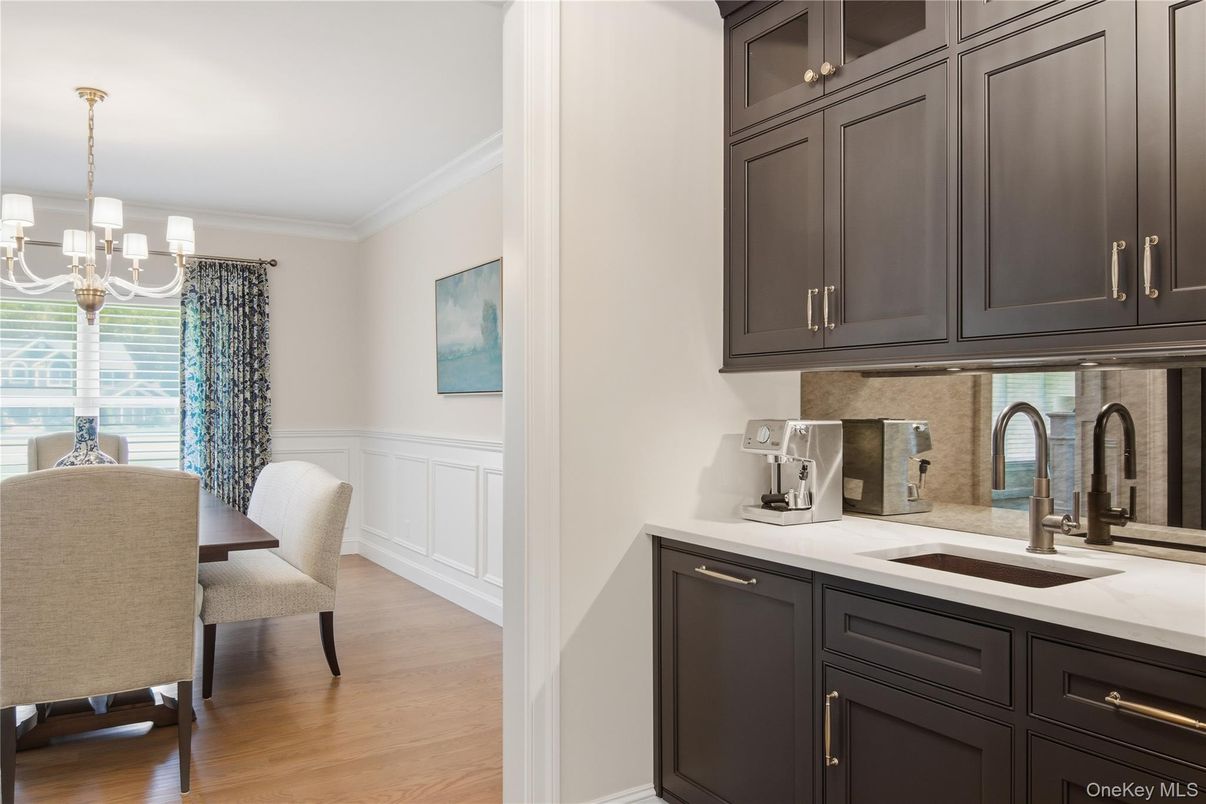 Chandelier, Dining room, Interior, Kitchen, Wood Texture Flooring