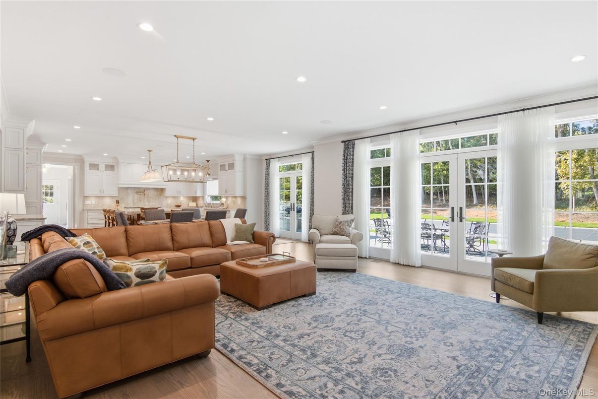 Interior, Kitchen, Living room, Pendant Lights, Recessed Lighting, Wood Texture Flooring