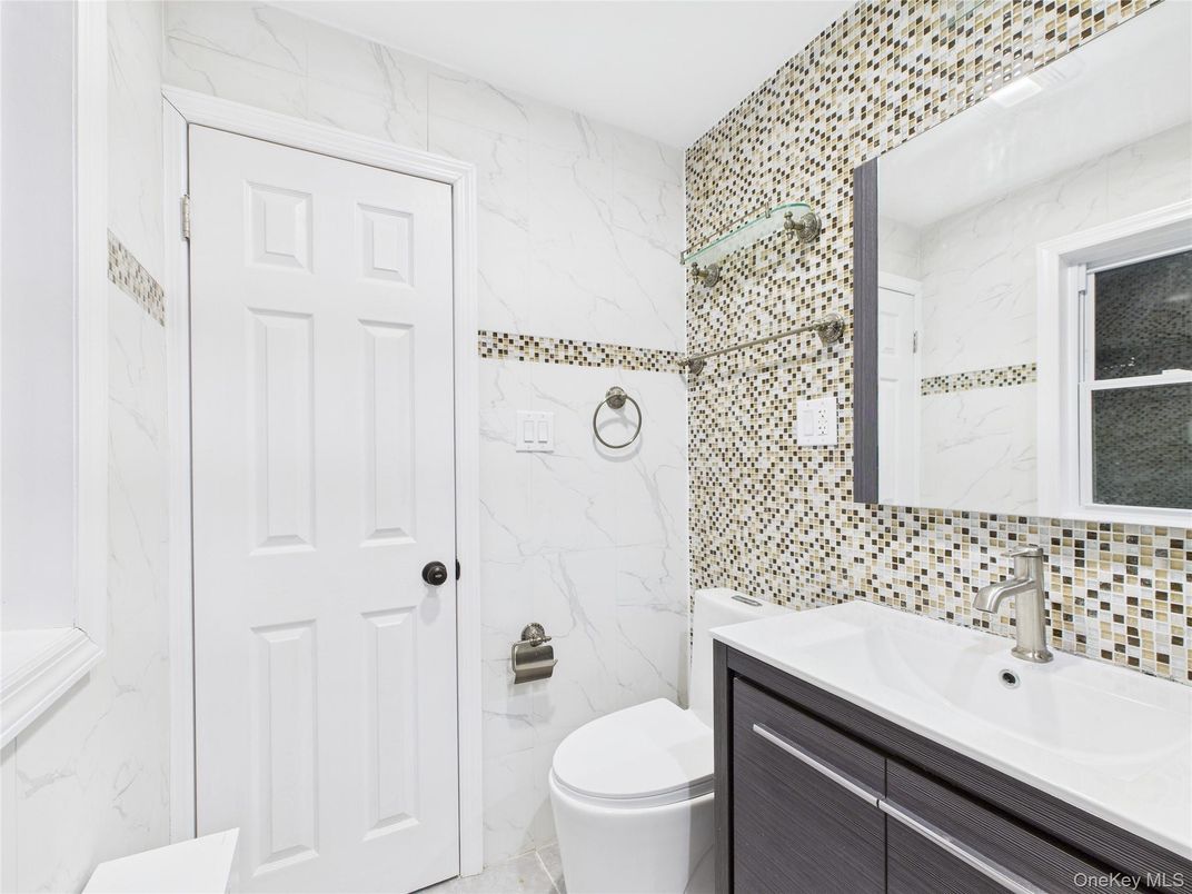 Bathroom, Interior, Marble Walls
