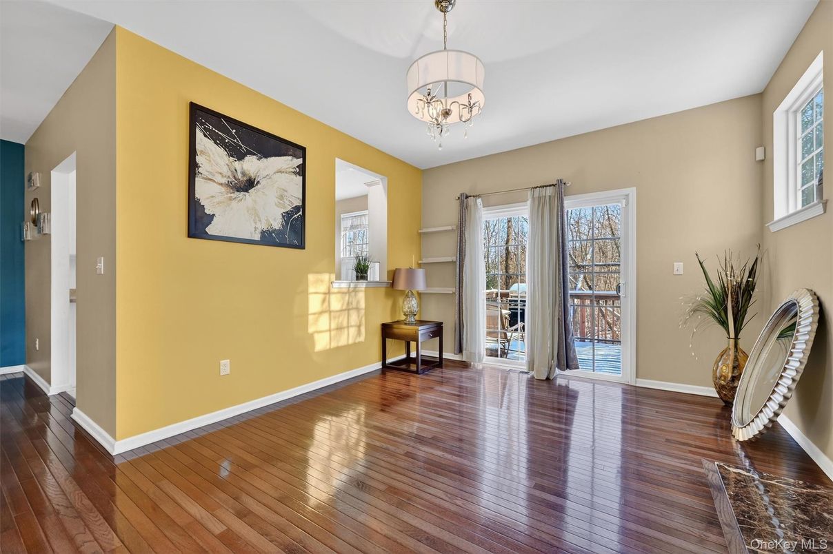 Chandelier, Empty room, Interior, Wood Texture Flooring