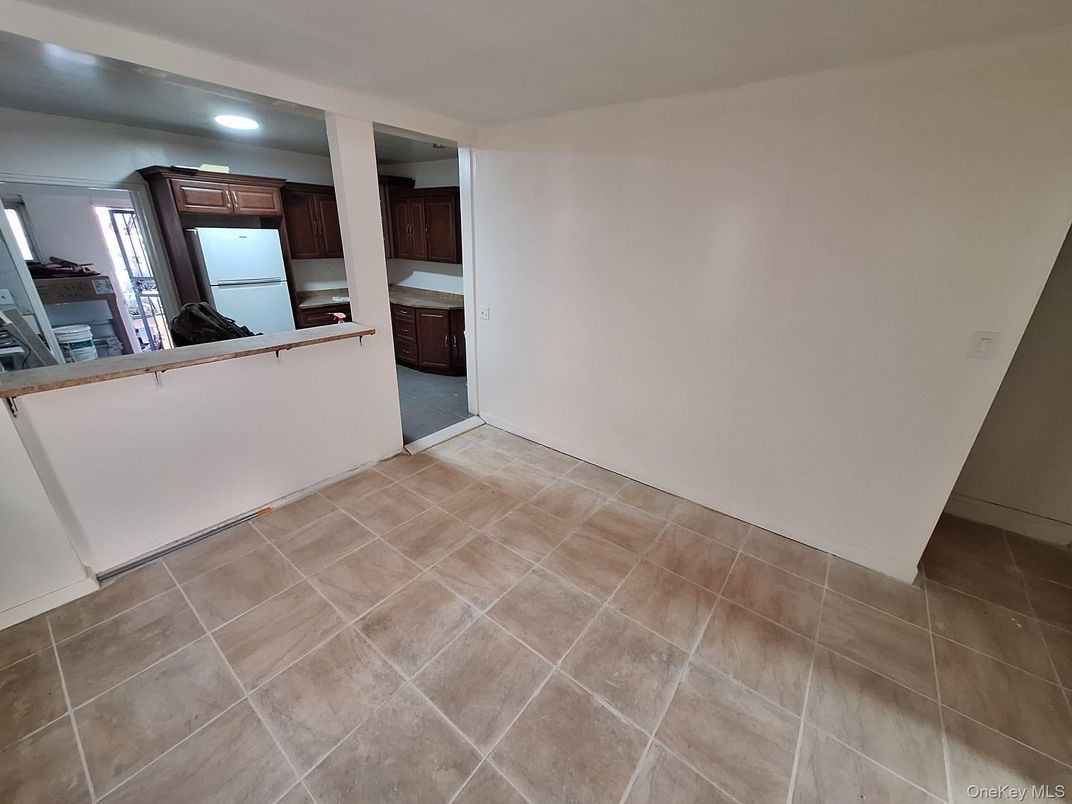 Empty room, Interior, Kitchen, Recessed Lighting