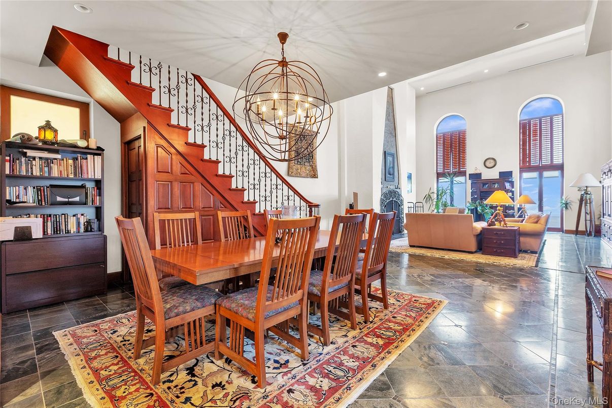 Chandelier, Dining room, Interior, Living room, Recessed Lighting