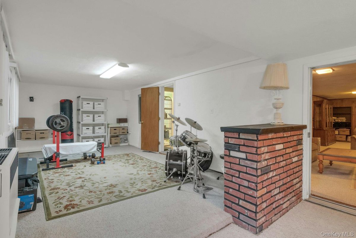 Fitness Equipment, Interior, Recessed Lighting