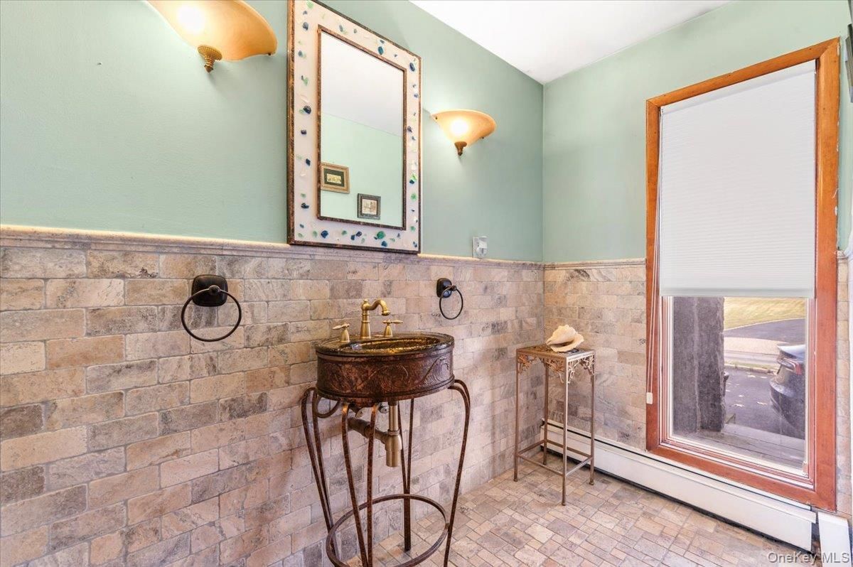 Bathroom, Interior, Stone Walls