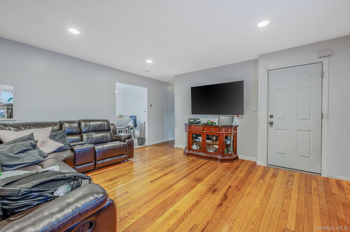 DE Listing image placeholder