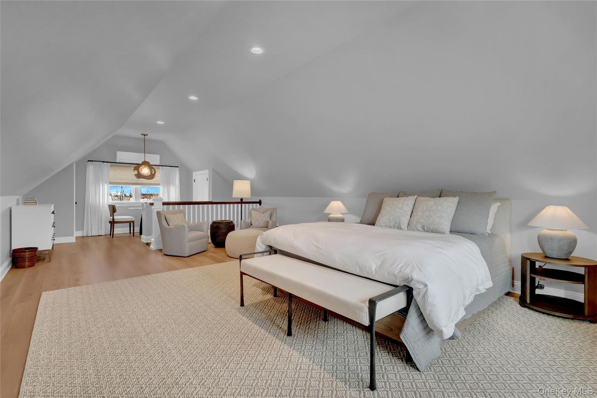 Bedroom, Interior, Pendant Lights, Recessed Lighting, Wood Texture Flooring