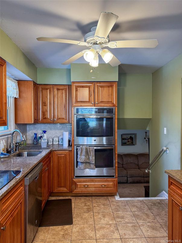 DE Listing image placeholder