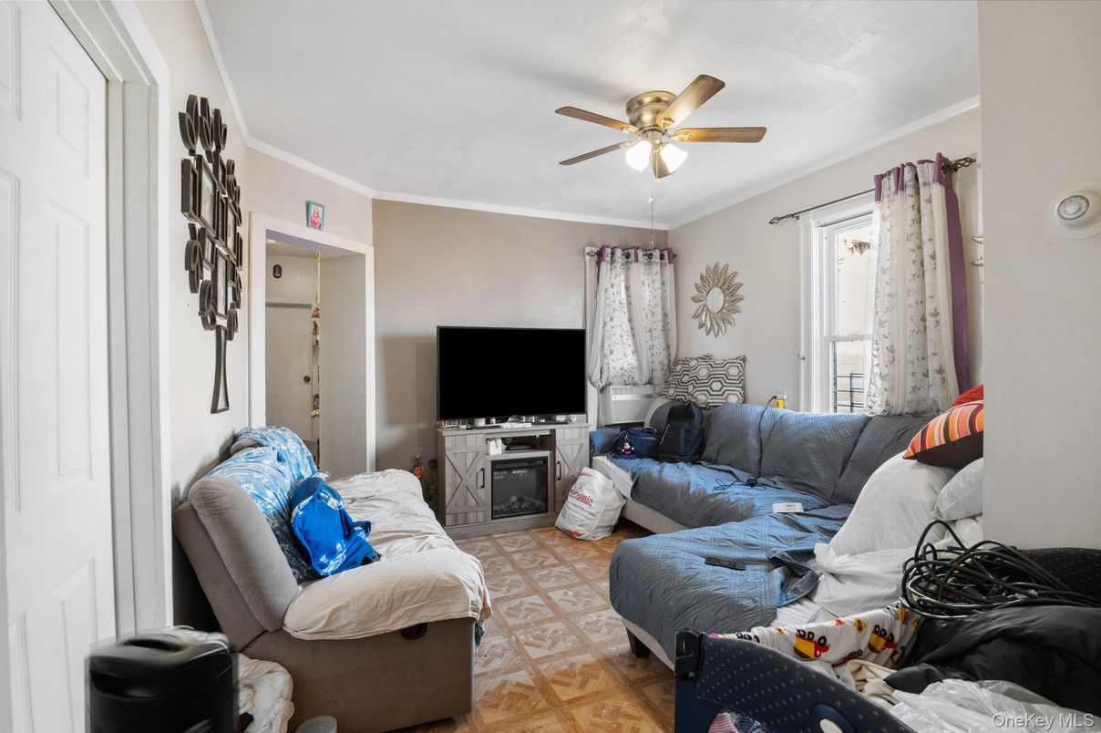 DE Listing image placeholder