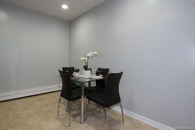 Dining room, Interior, Recessed Lighting