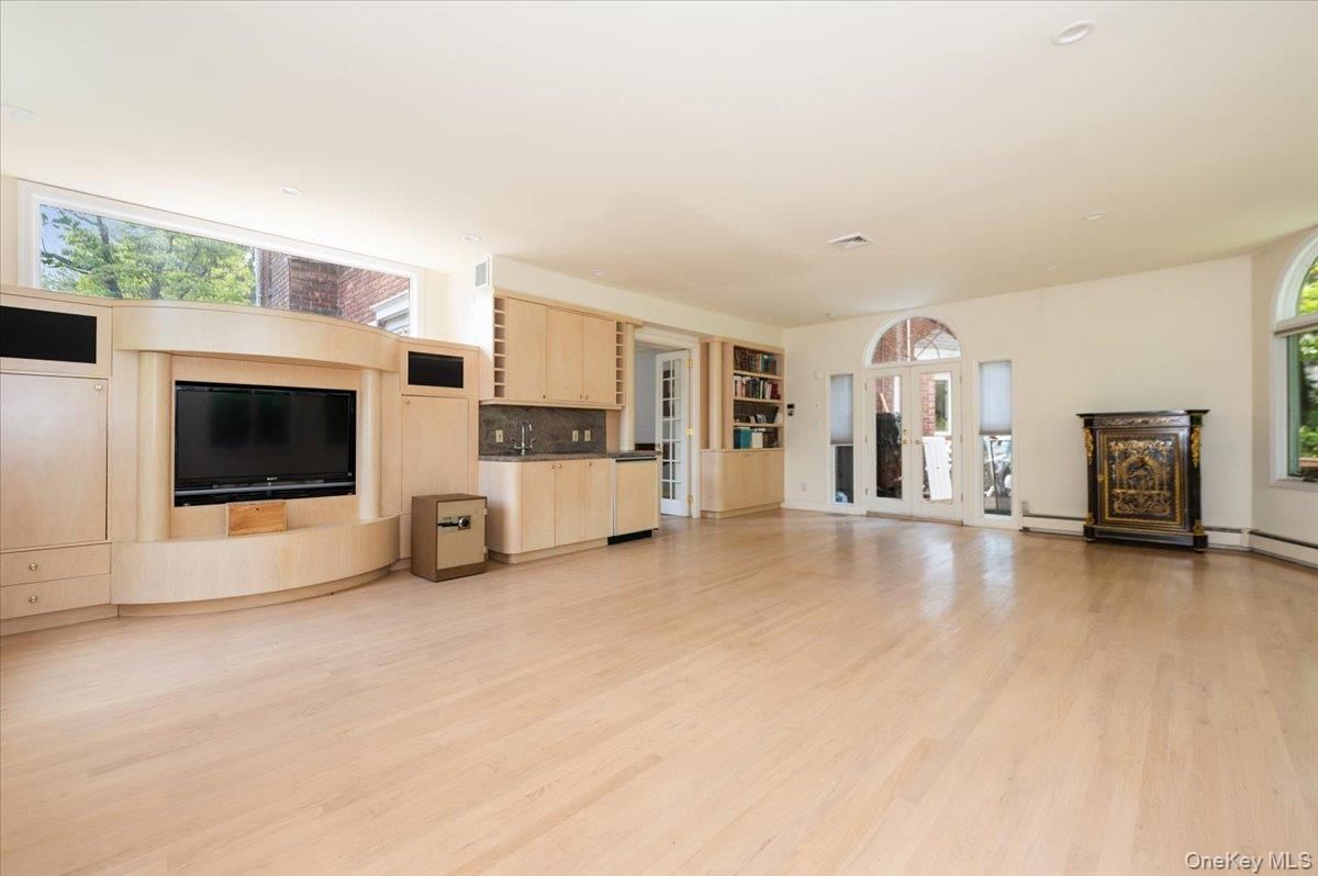 DE Listing image placeholder