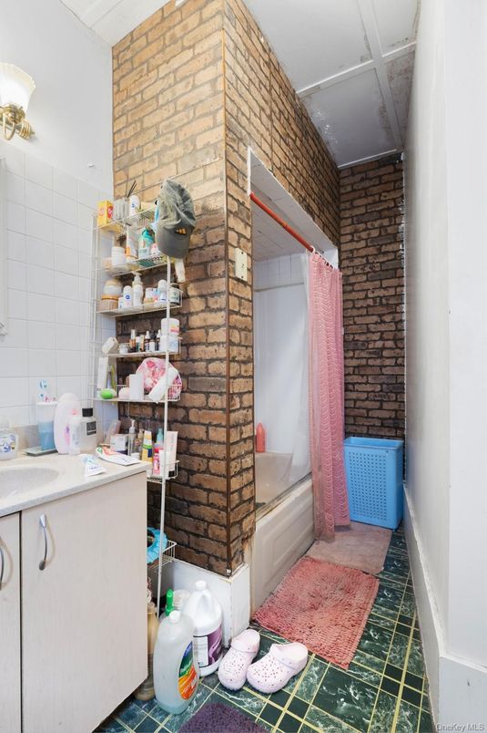 DE Listing image placeholder