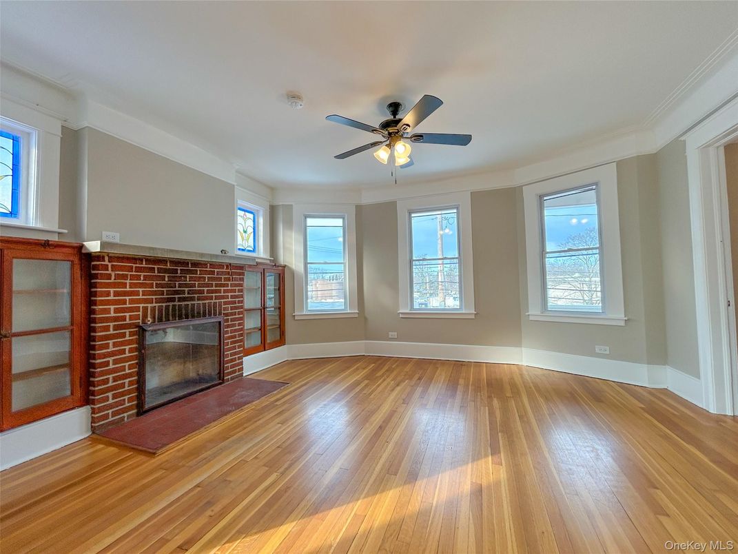 DE Listing image placeholder