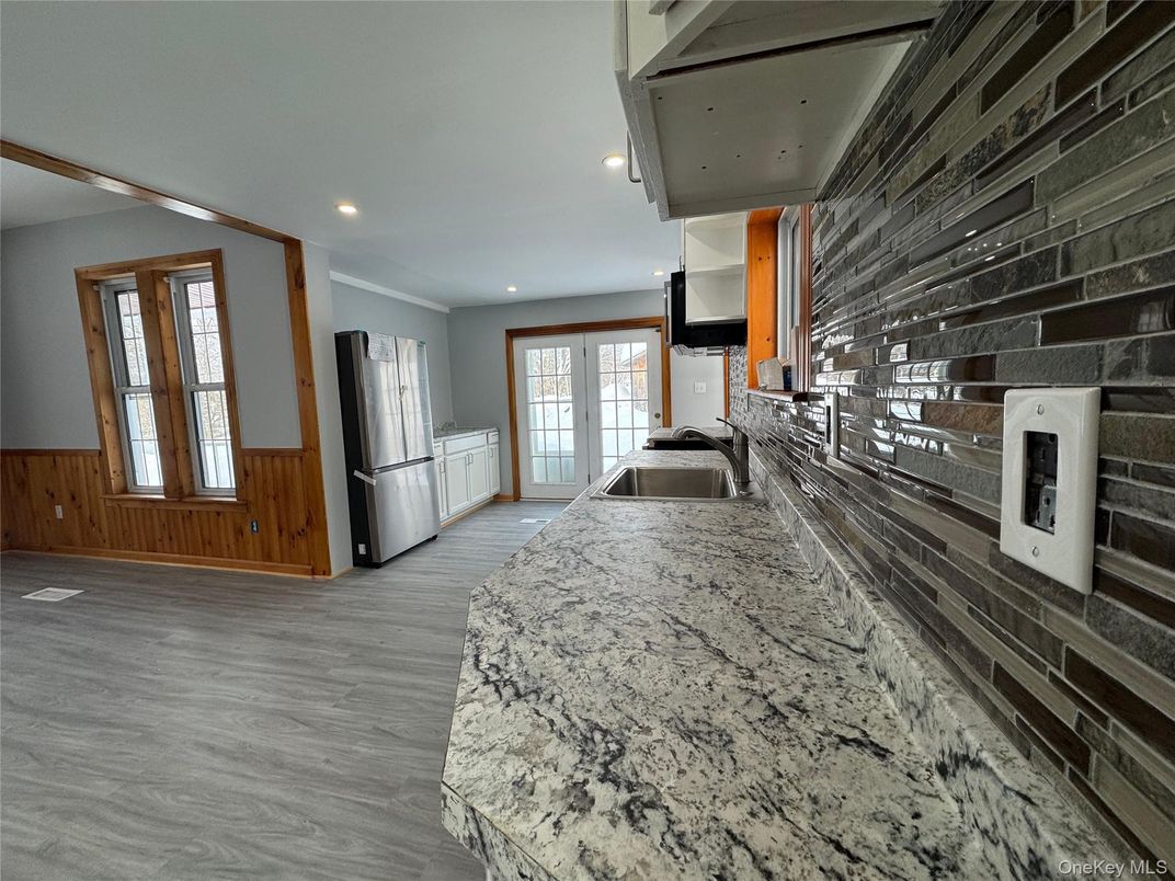 DE Listing image placeholder