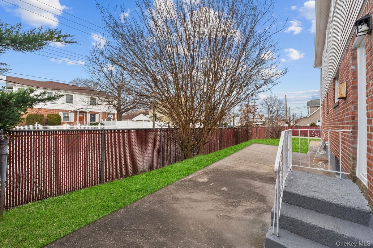 DE Listing image placeholder