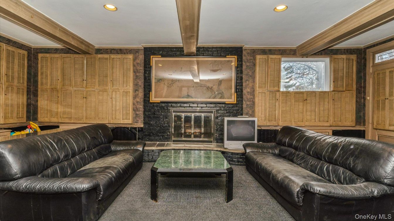 DE Listing image placeholder