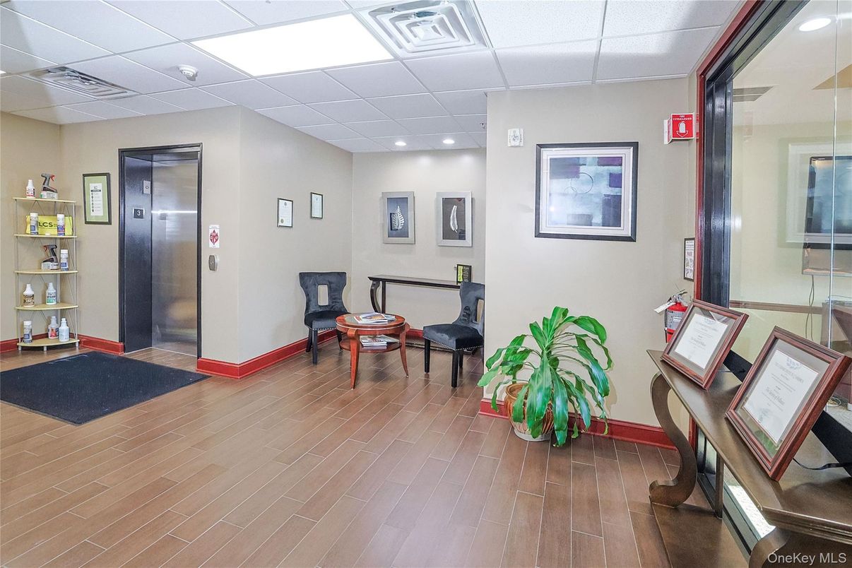 DE Listing image placeholder