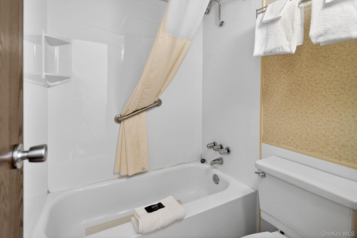 DE Listing image placeholder