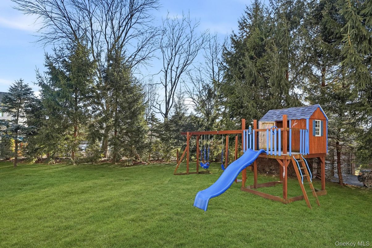 Backyard, Exterior, Playground