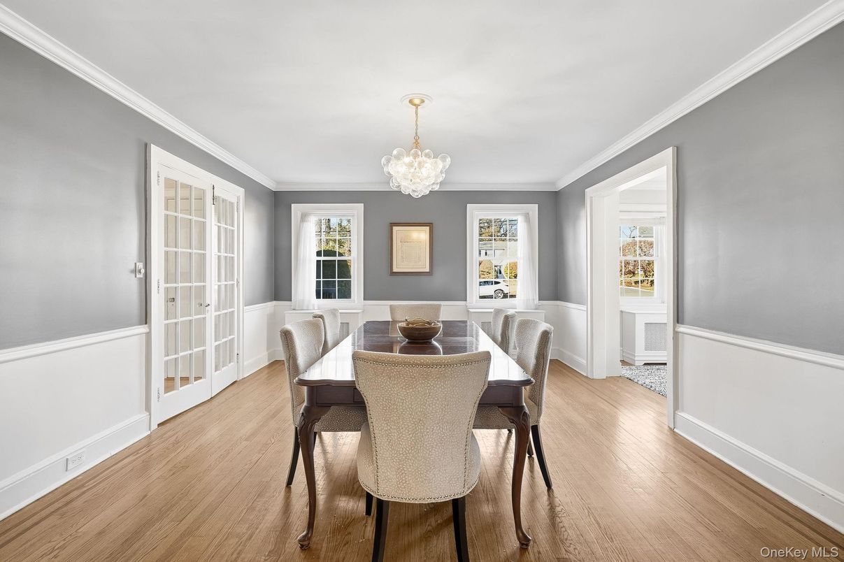 Chandelier, Dining room, Interior, Wood Texture Flooring