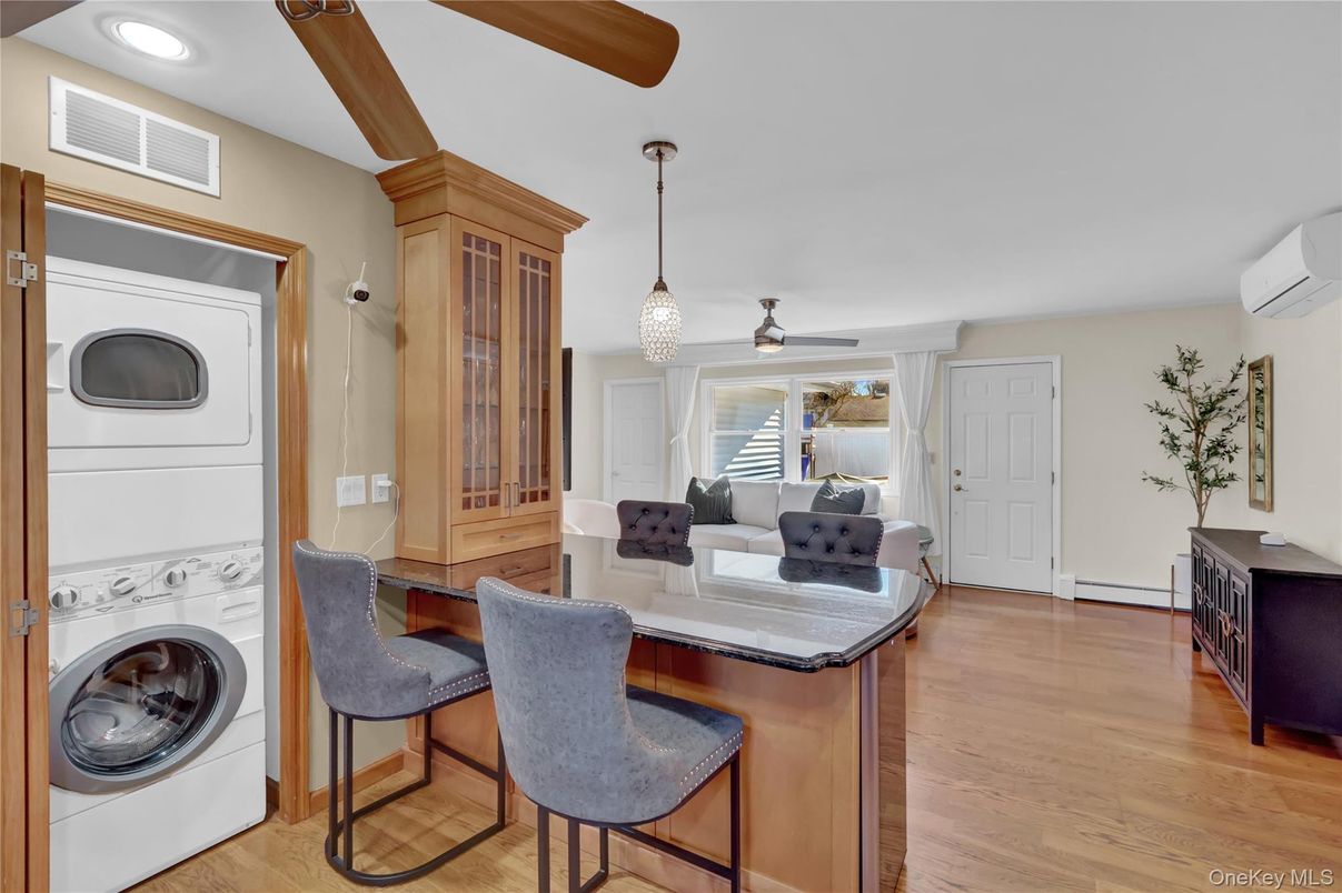 Interior, Pendant Lights, Recessed Lighting, Utility Closets, Washer, Wood Texture Flooring